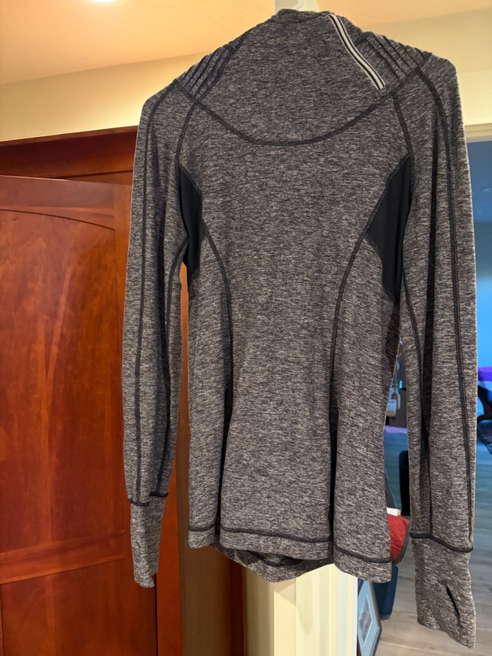 lululemon athletica Heather Charcoal Gray Long-Sleeve Pullover